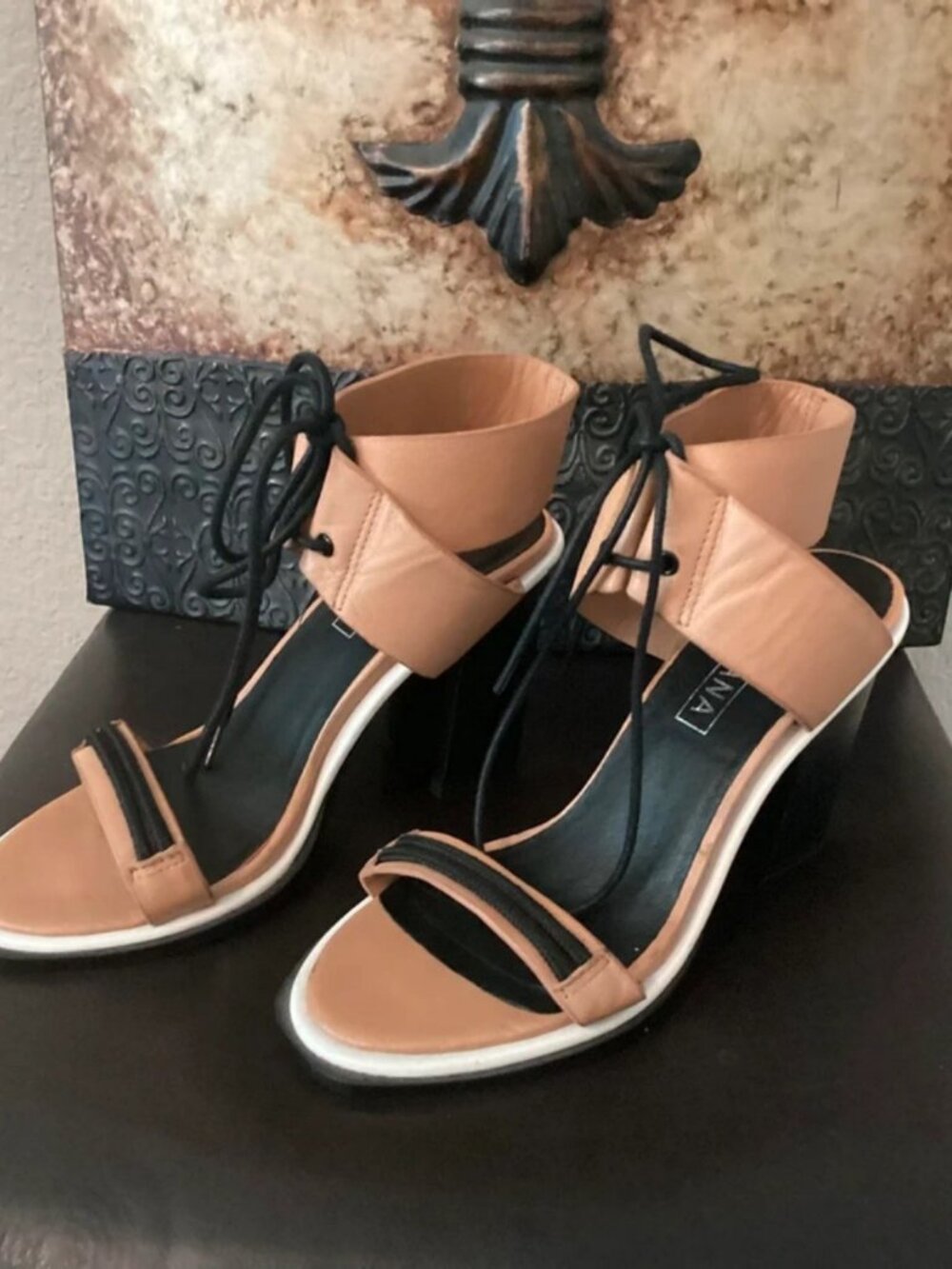 Sol Sana Dolly Chuck II Tan Leather Designer Heels